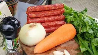 КАРТОФЕЛЬ ПО ОХОТНИЧЬИ С КОЛБАСКАМИ В КАЗАНЕ НА КОСТРЕ