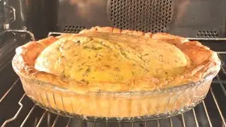 Quiche Viande Hach&eacute;e champignons /Des bords croustillants et un c&oelig;ur moelleux.