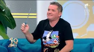 Smiley News! Problema de matematică din manualul de clasa a V-a te duce cu mintea la un banc