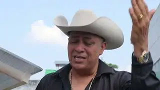 MURIÓ MI PADRE - URIEL HENAO