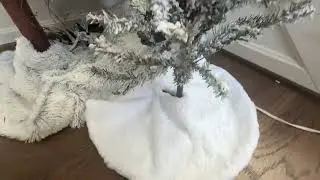 White Christmas Faux Fur Christmas Tree Skirt- what I think of this!