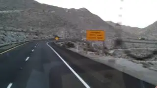 Sige bajando en la 8east d calif.