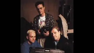 Hit That Perfect Beat - Bronski Beat (1985) (Spliced Extended Mix)