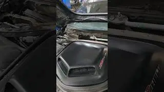 The Challenger Shaker hood is a lie... 🤐 #cars