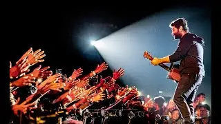 Arijit Singh Crazy Crowd Moment on Stage (Never Seen Before)