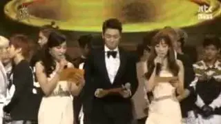 140116 #GoldenDisk Taeyeon & Tiffany MC Ending Cut