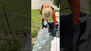 How to shingle from a hip⚒️💵#construction #fyp #fy #viral #roofing #r