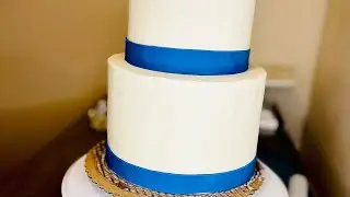 How to tier a cake| intro to stacking with dowels.