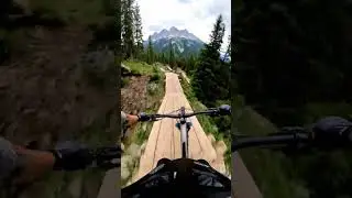 Epic Mountain Bike Ride: Heart-Pounding Trails from Rider&rsquo;s View!