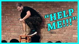 Spider Attacks Comedian On Stage