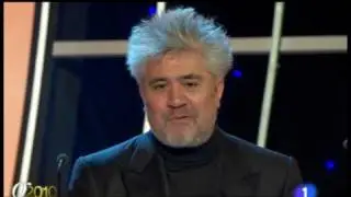 Goya 2010 XXIV edición - Pedro Almodóvar entrega el Goya a mejor película