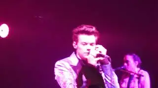 Harry Styles concert - Speech + Woman | 171029 Eventim Apollo, London