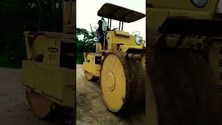 #sakai #machinary #educationsystem #constructionequipment #excavator #heavymachinery #road