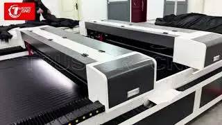 CO2 laser cutting machine cutting a single-layer  fabric