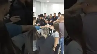 Din&acirc;mica de grupo sobre trabalho em equipe