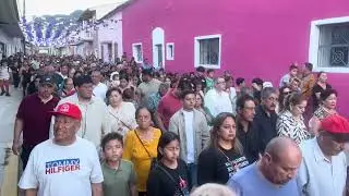 Peregrinación con Jesús Nazareno por La calle Morelos Parte 2