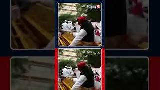 Akhilesh Yadav Jumps Barricade During INDIA Bloc Protest Over Vote Chori | Delhi Protest | N18S