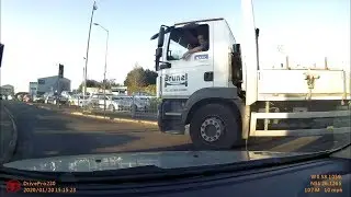 Idiot Drivers UK: Compilation 42. Angry Dashcamman