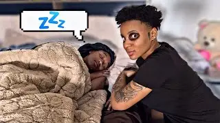 STARING AT MY GIRLFRIEND WITH BLACK EYES WHILE SHE SLEEP 😴