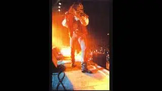 M&auml;go de Oz - No Hay Ningun Loco feat Jose Carlos Molina de &Ntilde;u En Vivo Vistalegre 16/02/2002