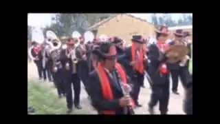DOS MIL SOLES - TRENCITO MACHO (HUAYNO)