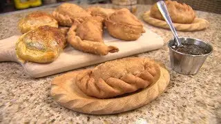 Chicago's Best Empanada: El Mercado Food Mart