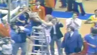 (RARE) Larry Bird’s Last Game Before NCAA Tournament!