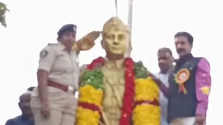నేతాజీ సుభాష్ చంద్రబోస్ విగ్రహానికి పూలమాలవేసి నివాళి అర్పించిన జిల్లా ఏఎస్పీ సౌజన్య