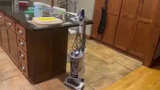 2 of the very Best Vacuums to Get, Shark NV352 Vs Hoover MAXLife Elite Swivel Vacuum Cleaner