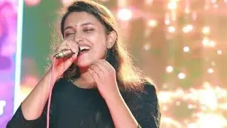 ദേവാ.... എന്നൊരു വിളിയിൽ ആരായാലും വീണുപോകും മനം മയക്കുന്ന ആലാപനവുമായി അനുശ്രീ 🥰