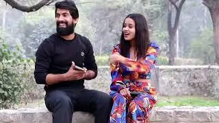 Touching Prank On Cute Girl🥰||Extra Hand On Shoulder Prank🤣||Cute Reactions🤩||#Prank #viral
