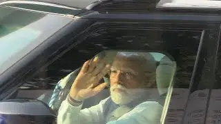 Indian Pm Narendra Modi&rsquo;s Grand Entry in Bulletproof Rangerover Sentinel in Mumbai with SPG Security