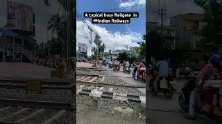 A typical busy Railgate Scene in 🇮🇳Indian Railways