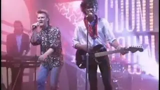 The Spaniards feat. Billy Miller - What Can I Do (live on Countdown)