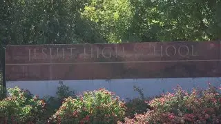 Parents and alumni push to stop Jesuit High&rsquo;s move to go co-divisional