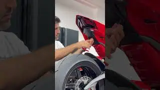 Is This Futurismoto Fender Eliminator Kit the Best for the 2025 Ducati V4? 🤔🏍️