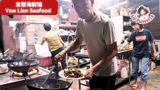 70 Yrs! Klang OLDEST SEAFOOD Restaurant by the sea! - Malaysia Street Food