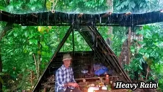 ЗАЩИТА ОТ ПРОСТОРНОГО ДОЖДЯ В БЕЗОПАСНОМ МАЛЕНЬКОМ ДОМИКЕ @AgusBushcraft