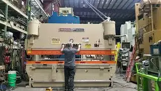 230 Ton Niagara Press Brake Inv # Z20016B s/n 52451