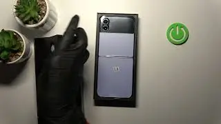 Samsung Galaxy Z Flip4 All Box Accessories - Unboxing