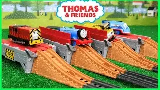 THOMAS AND FRIENDS TrackMaster Brave Bridge Collapse| Thomas & Friends Toys| Trestle Bridge Collapse