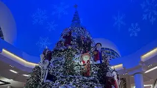 Mars SoCal is live!South Coast Plaza Crystal Court Mall Christmas Tree 🎄