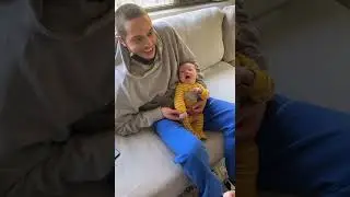 Pete w/ @johnmulaney & @oliviamunn &lsquo;s baby