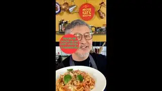 MOLHO DE TOMATE PELATO COM LINGUI&Ccedil;A DE PERNIL FRESCA ARTESANAL E MANJERIC&Atilde;O BY MISTER KATS #receitas