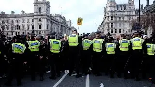 How the London #killthebill Protests Turned Violent | Short Docs