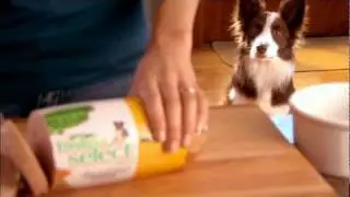 Freshpet Select commercial featuring fresh, refrigerated food for dogs and cats