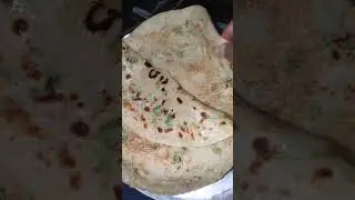 Sunday special nashta Ande aur maide ke paraathe bacchon ko lunch box mein bhi de sakte
