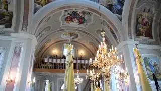 УРОЧИСТЕ СВЯТЕ ПРИЧАСТЯ
