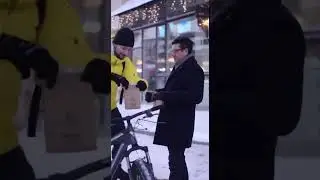 Стать курьером Яндекс -  