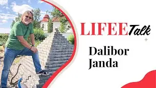 Dalibor Janda ukázal neobyčejnou zahradu: Cheopsovu pyramidu vlastnoručně postavil z 1800 kostek